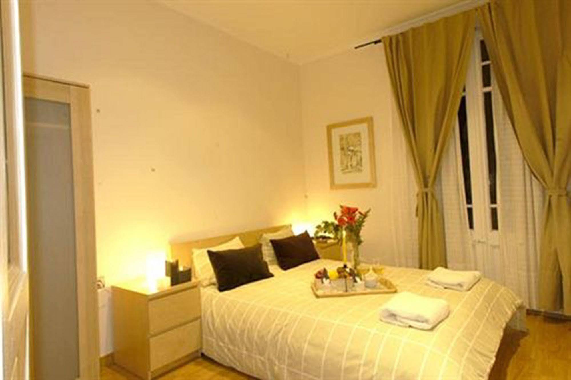 Sagrada266 By Chicstays Barcelona Luaran gambar